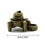 Antiker Bronze-Backflow-Räucherstäbchenständer, 3 cm/1.18 in, Dreibein-Design