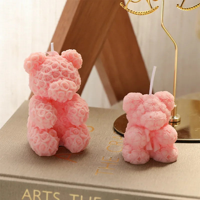 Rose bear scented candle set: pink bear candles with two wicks on a gift box